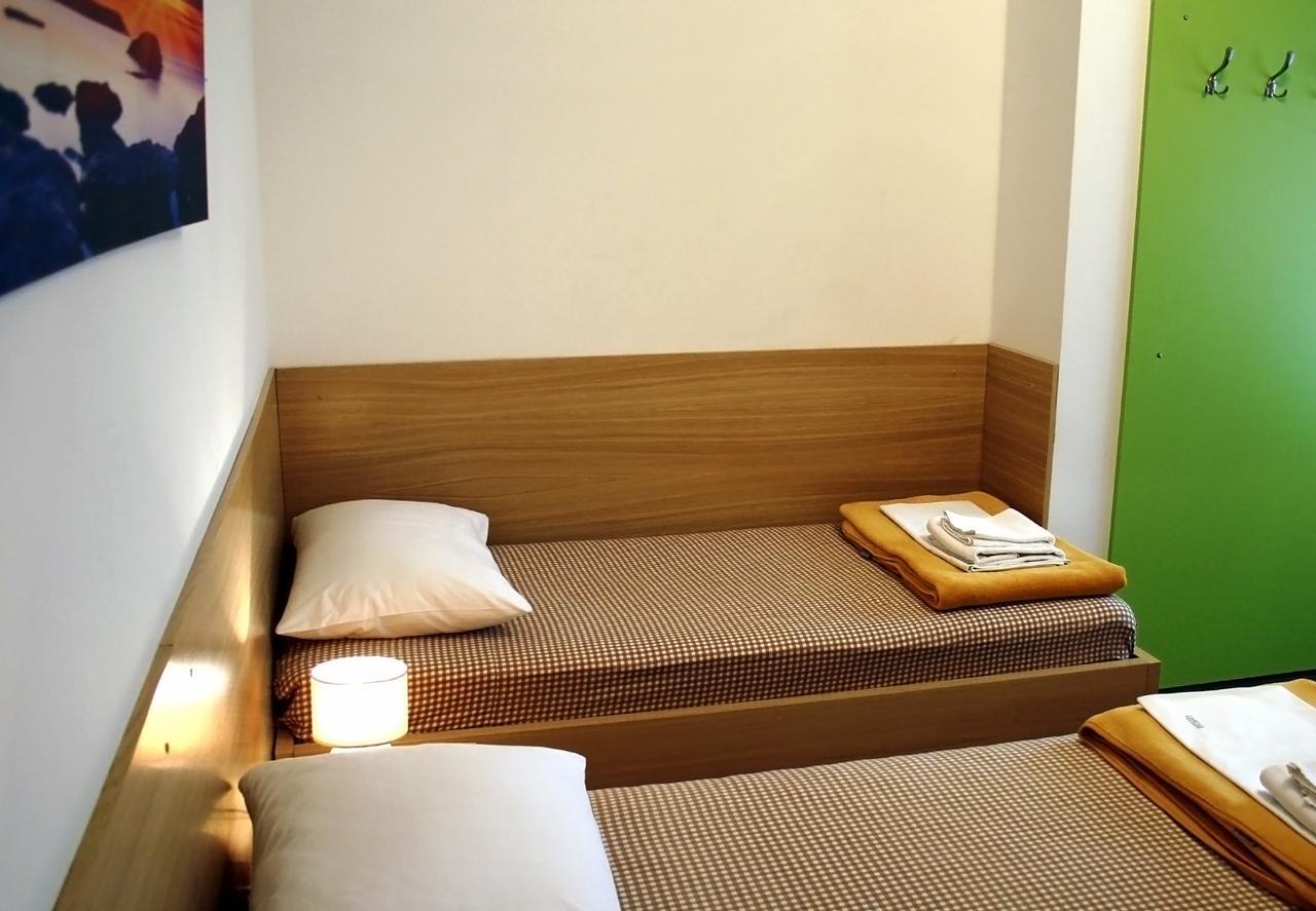 Rooms Fitea Osijek Eksteriør bilde