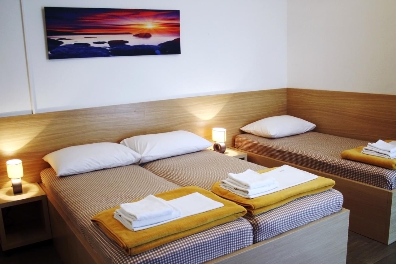 Rooms Fitea Osijek Eksteriør bilde