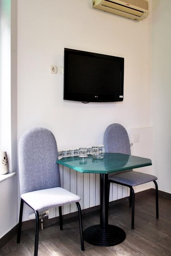 Rooms Fitea Osijek Eksteriør bilde